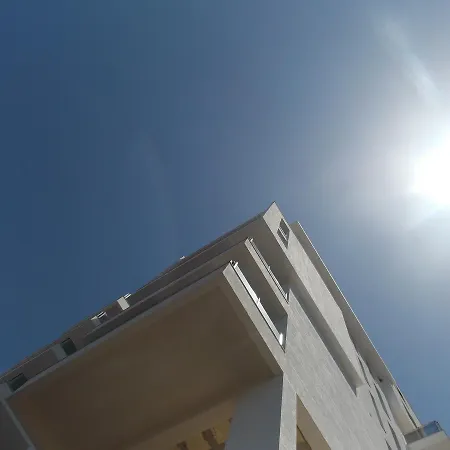 Elegance * Sarande